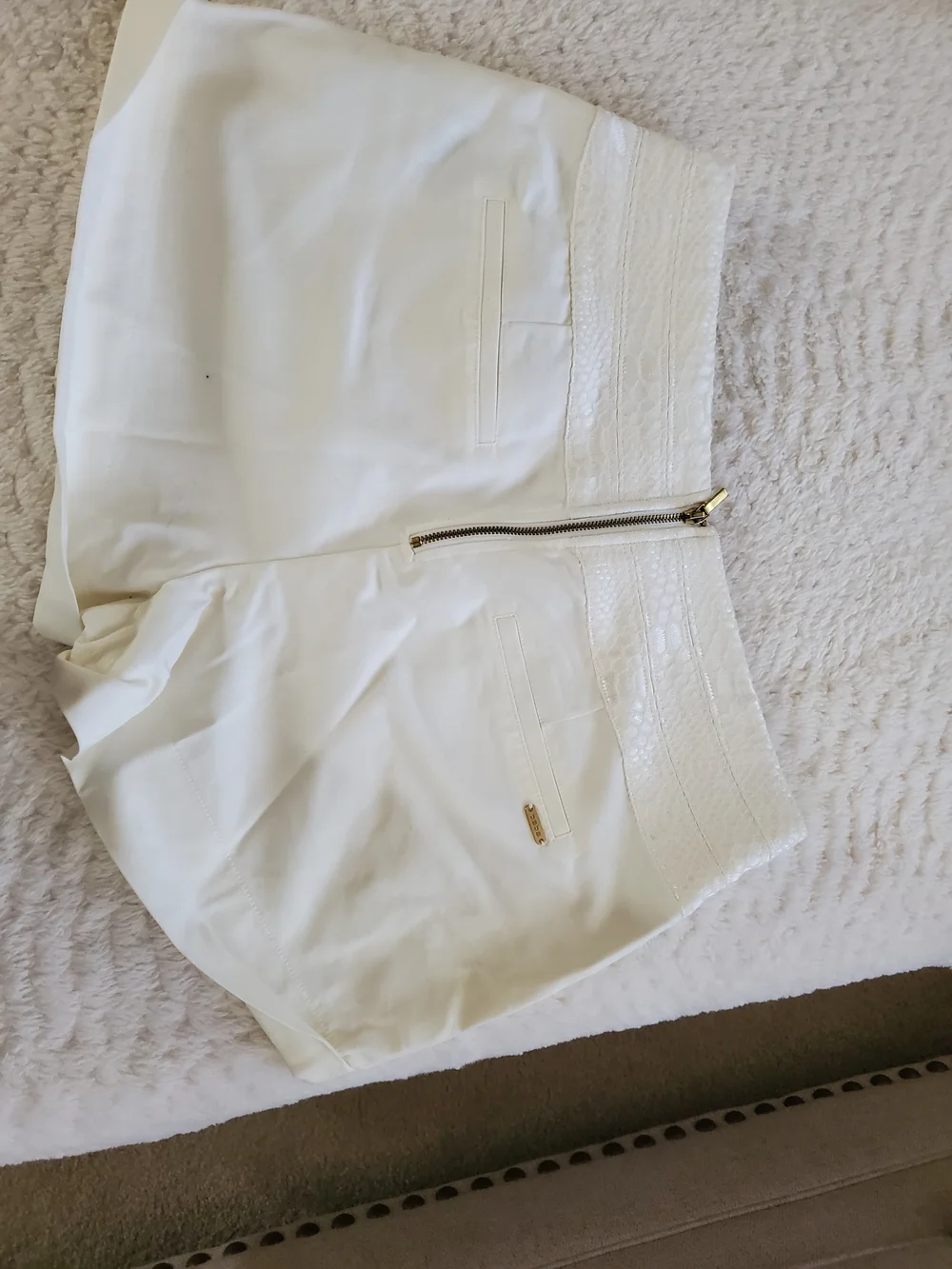 bebe White High-Waist Zip Pocket Shorts